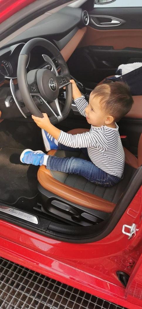 giulia3.thumb.jpg.c154eb1626823edb9d984b1bf34c5ece.jpg