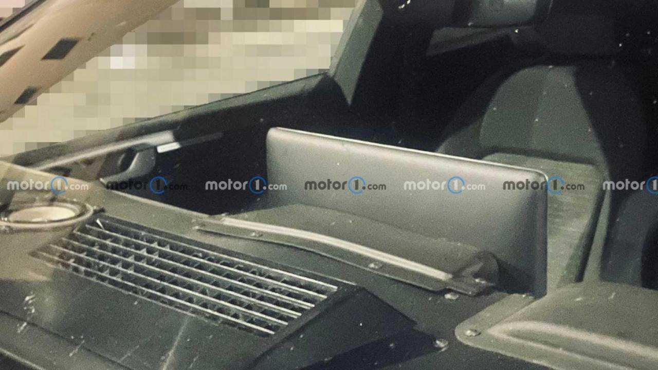 volkswagen-arteon-refresh-spy-shots (7).jpg
