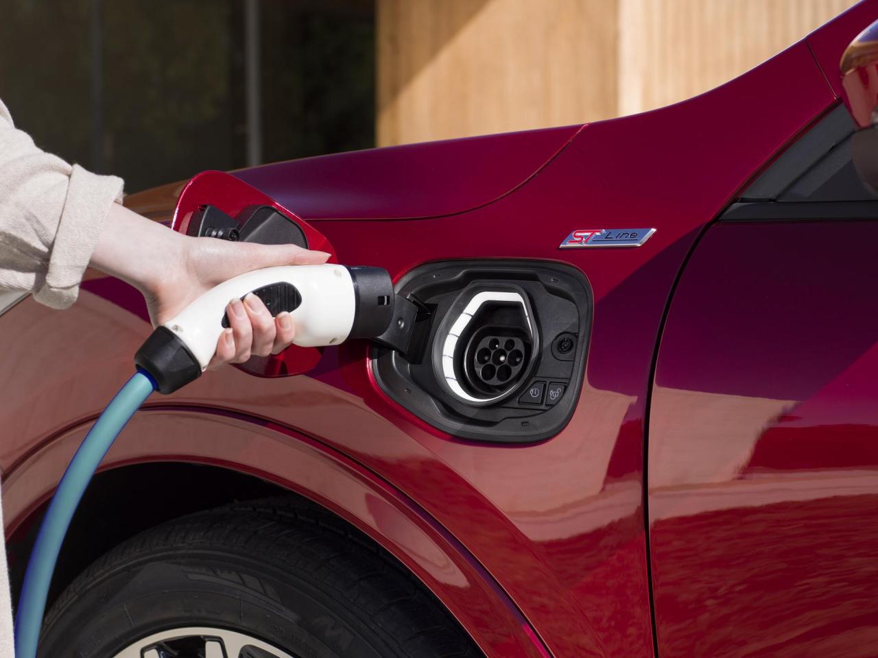 1a7a6aca-2019-ford-kuga-02.thumb.jpg.b294ea58415af2d0ad3adf91e575fc58.jpg