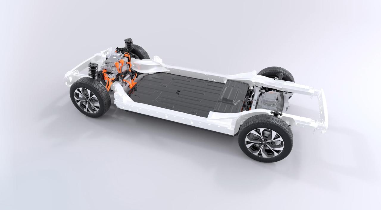 2020_FORD_MACH-E_AWD_002.thumb.jpg.bb7cce54e45d769a629a046e132084e9.jpg