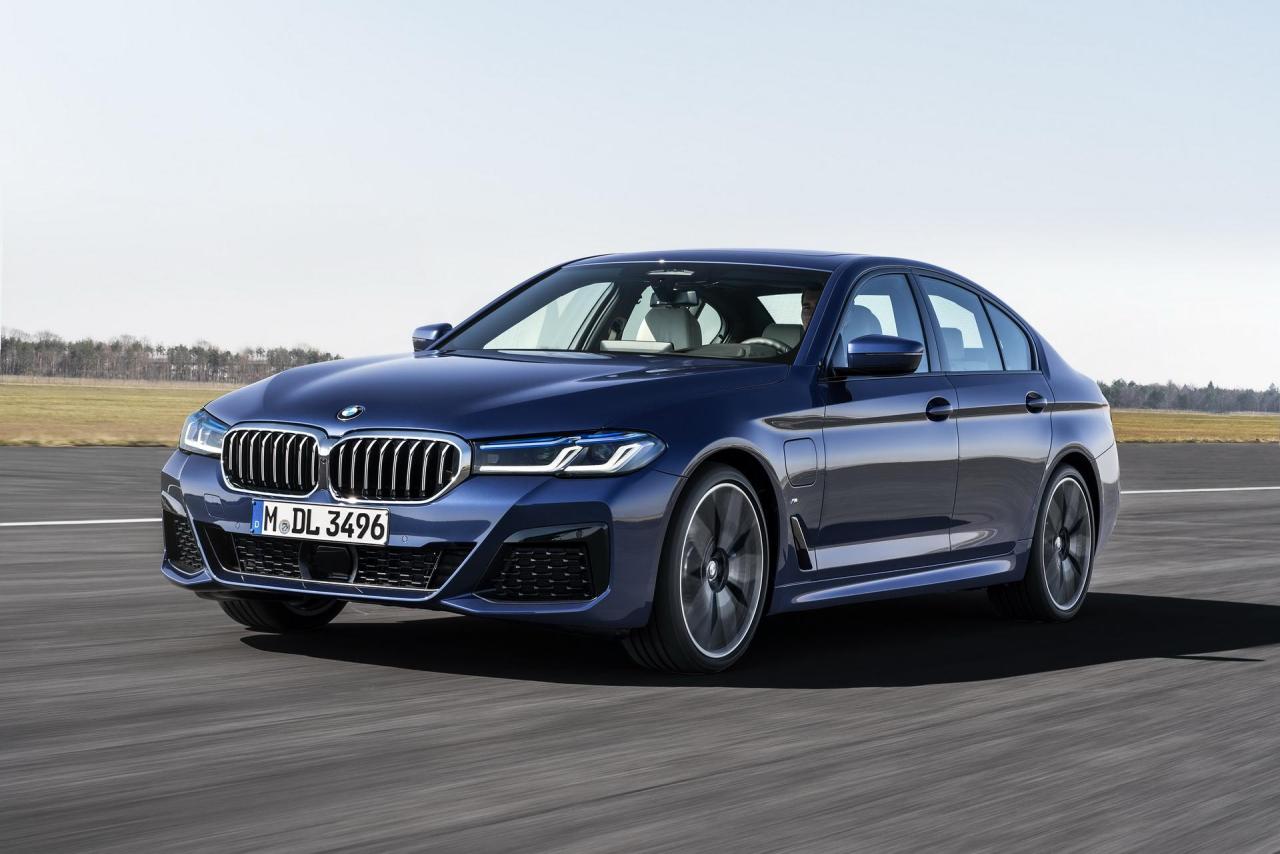 2021-BMW-5-Series-Facelift-41.thumb.jpg.d576dd80a092d93c618959e63607ef6f.jpg