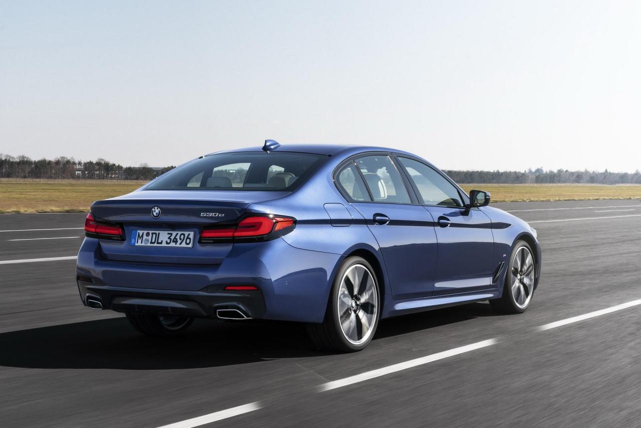 2021-BMW-5-Series-Facelift-42.thumb.jpg.6c8603a634ce5e80c9c2837c30d7c9f9.jpg