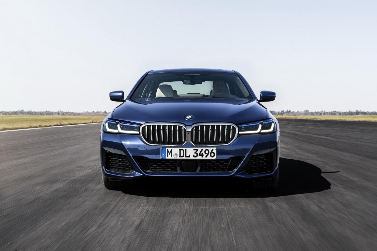 2021-BMW-5-Series-Facelift-44.thumb.jpg.580f5bbe5d8f0270b115da779e28bed4.jpg
