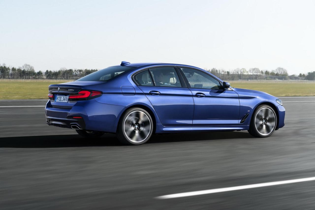 2021-BMW-5-Series-Facelift-49.thumb.jpg.07d28e66d11cc4c54c5b310e2ec63c72.jpg