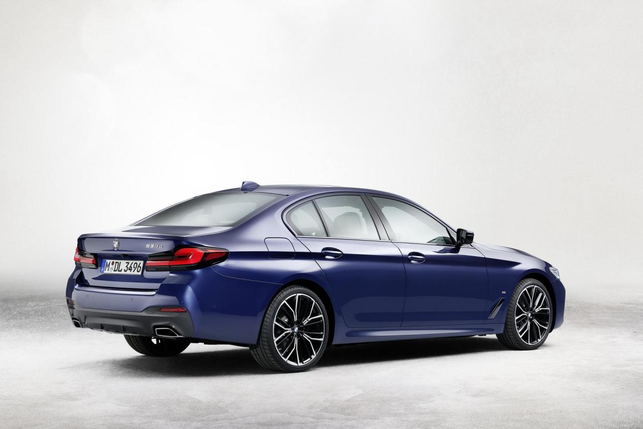 2021-BMW-5-Series-Facelift-54.thumb.jpg.2ea1263a996190362a204a82af2a19a3.jpg