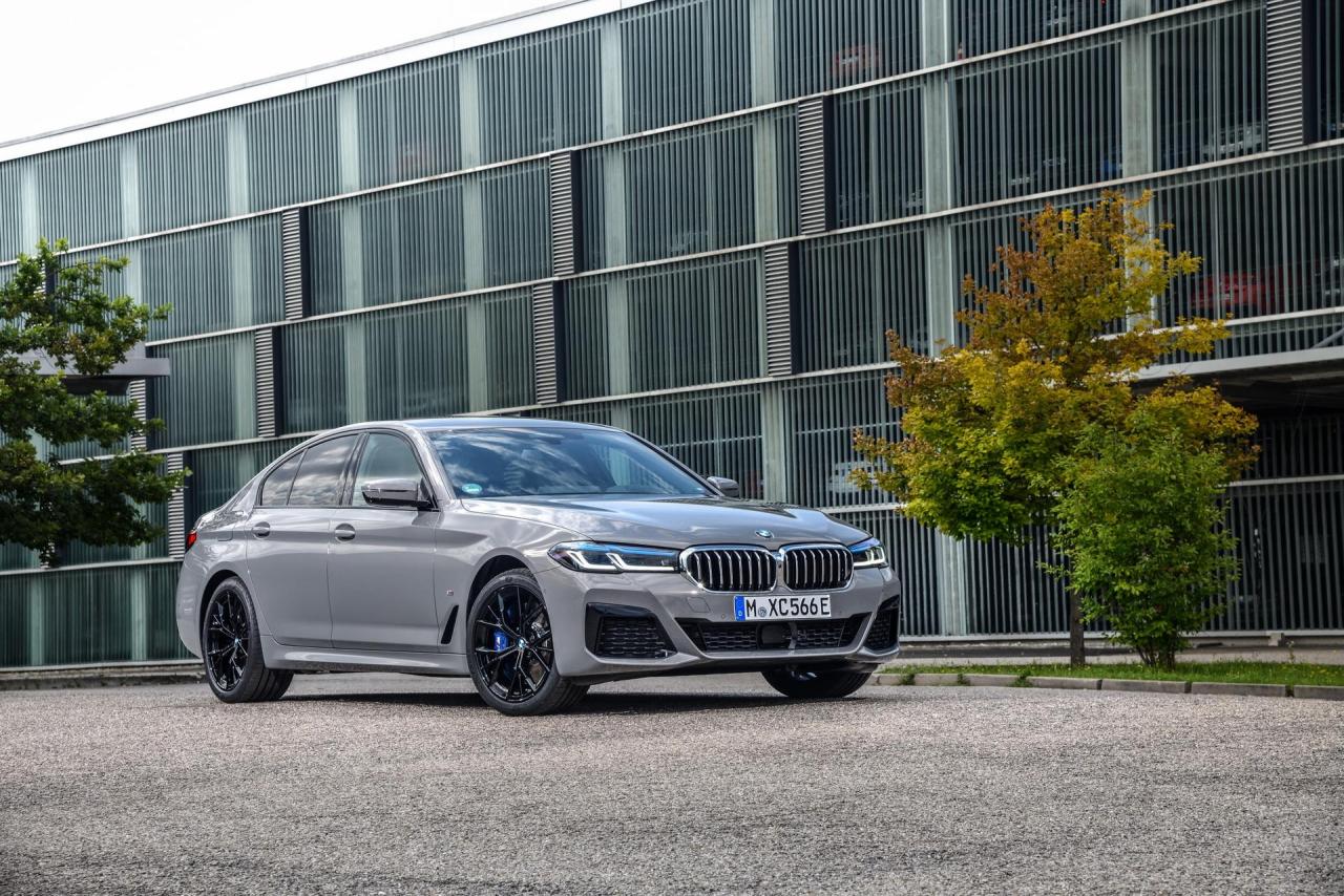2021-BMW-545e-xDrive-PHEV-2.thumb.jpg.b5aac978e93b0f6a3e03b579db7771be.jpg
