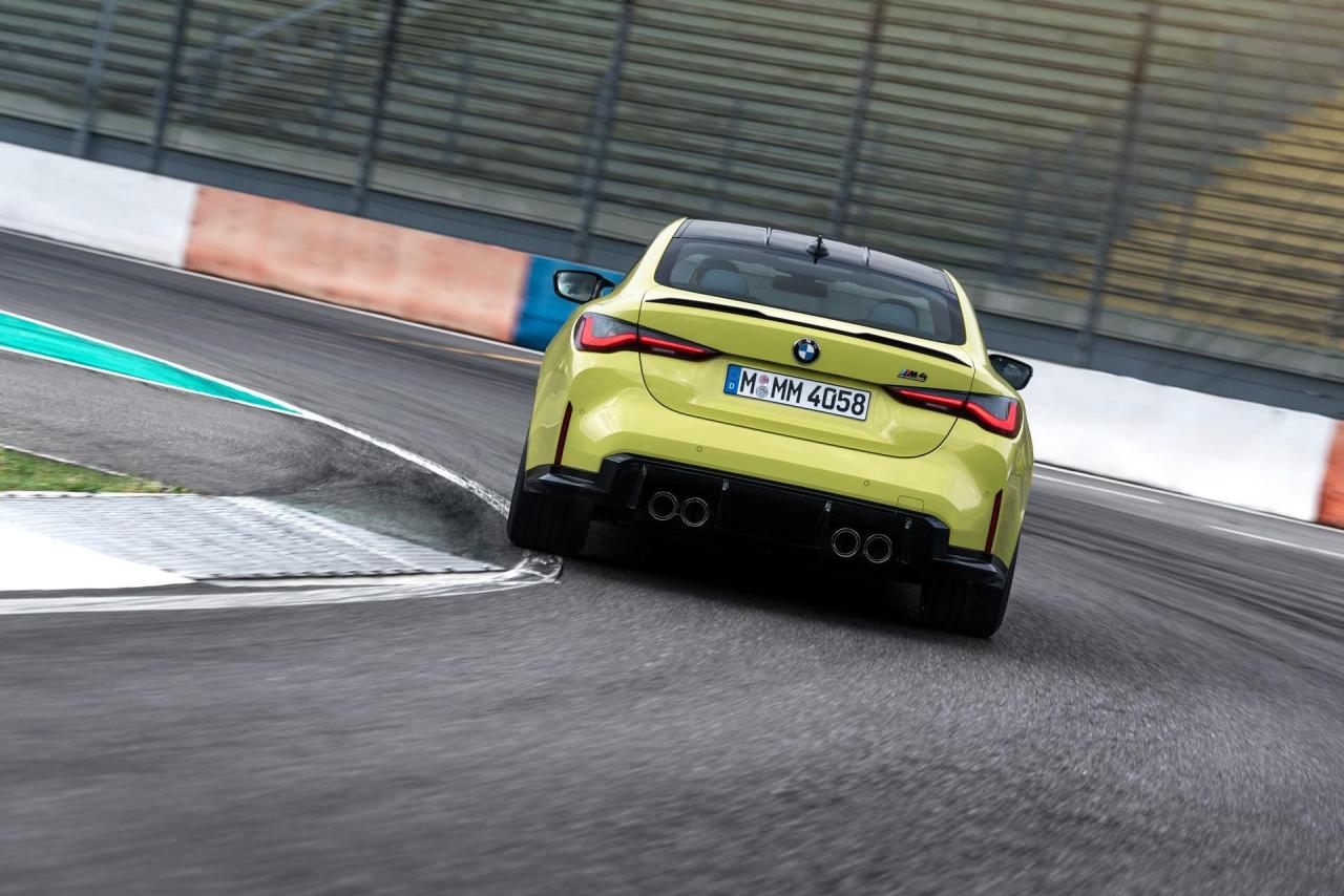 2021-BMW-M3-And-M4-50.thumb.jpg.1aa500224e844fce0f0171640e1fe1c5.jpg