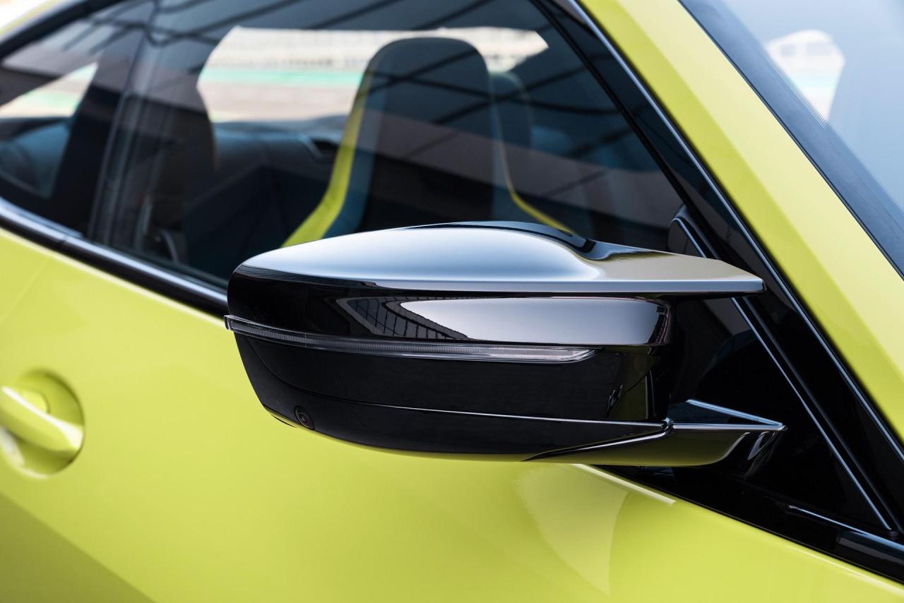 2021-BMW-M3-And-M4-66.thumb.jpg.dd563b4a1fa9cc3ceab3c337d6e5e929.jpg