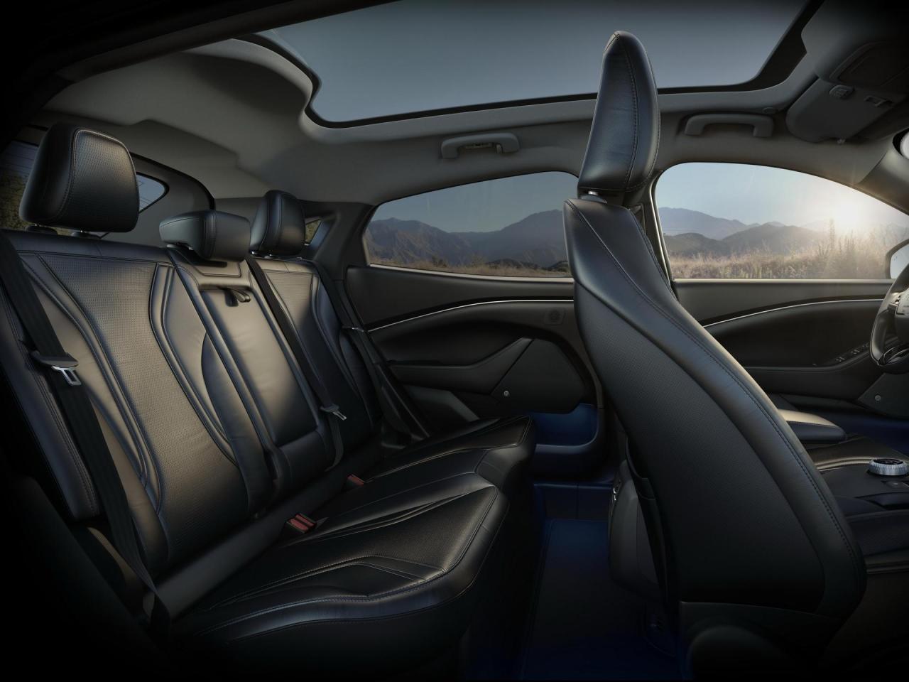 2021-ford-mustang-mach-e-8.thumb.jpg.7896dc443d711423d7bb550f61f15ddf.jpg