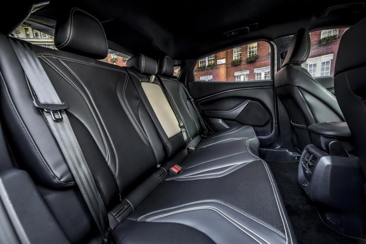 2021-ford-mustang-mach-e-europe-6.thumb.jpg.71db57804ecd3d8f3612c1bab054d936.jpg