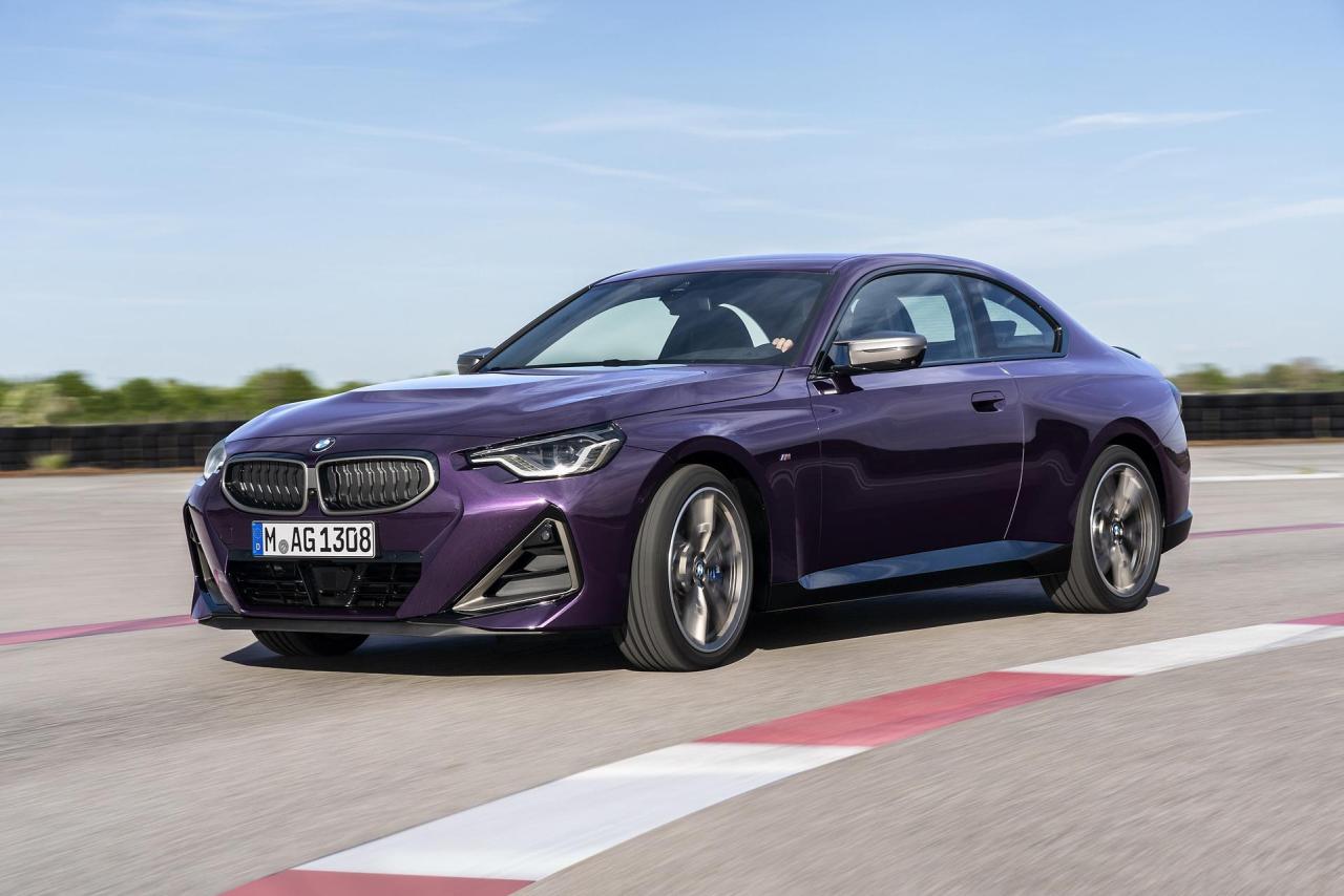 2022-BMW-2-Series-Coupe-M240i-230i-5.thumb.jpg.7fbc23d5b05016a622595048494bf398.jpg