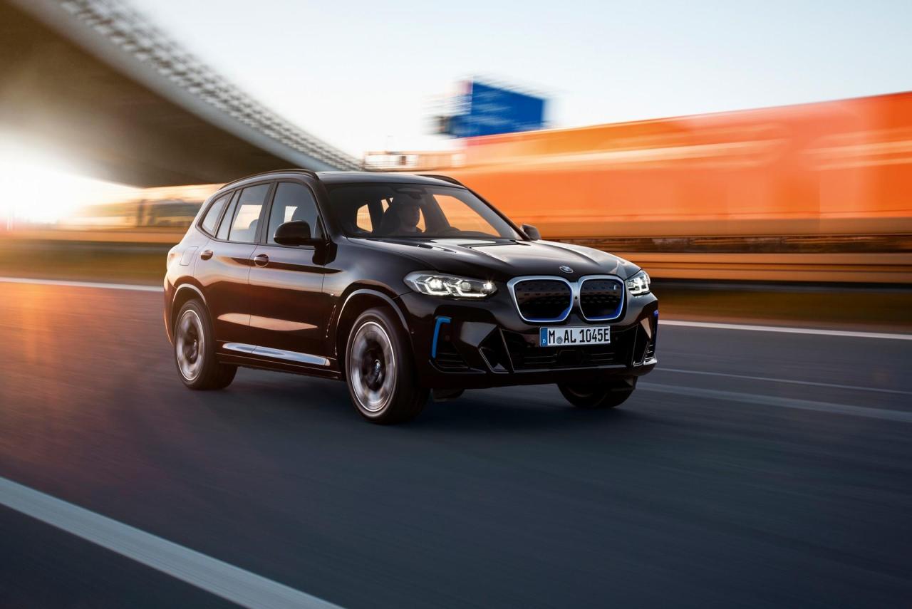 2022-BMW-iX3-14.thumb.jpg.619e164ac7a5f807f53d072fed22cce1.jpg