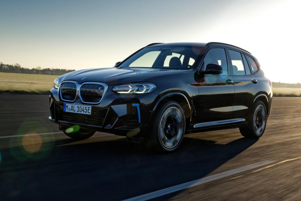 2022-BMW-iX3-21.thumb.jpg.28431027f981af66a23d1dd529a18a4f.jpg