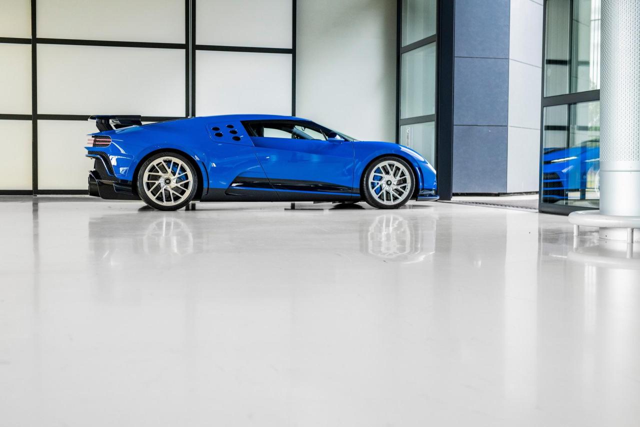 2022-Bugatti-Centodieci-5.jpg