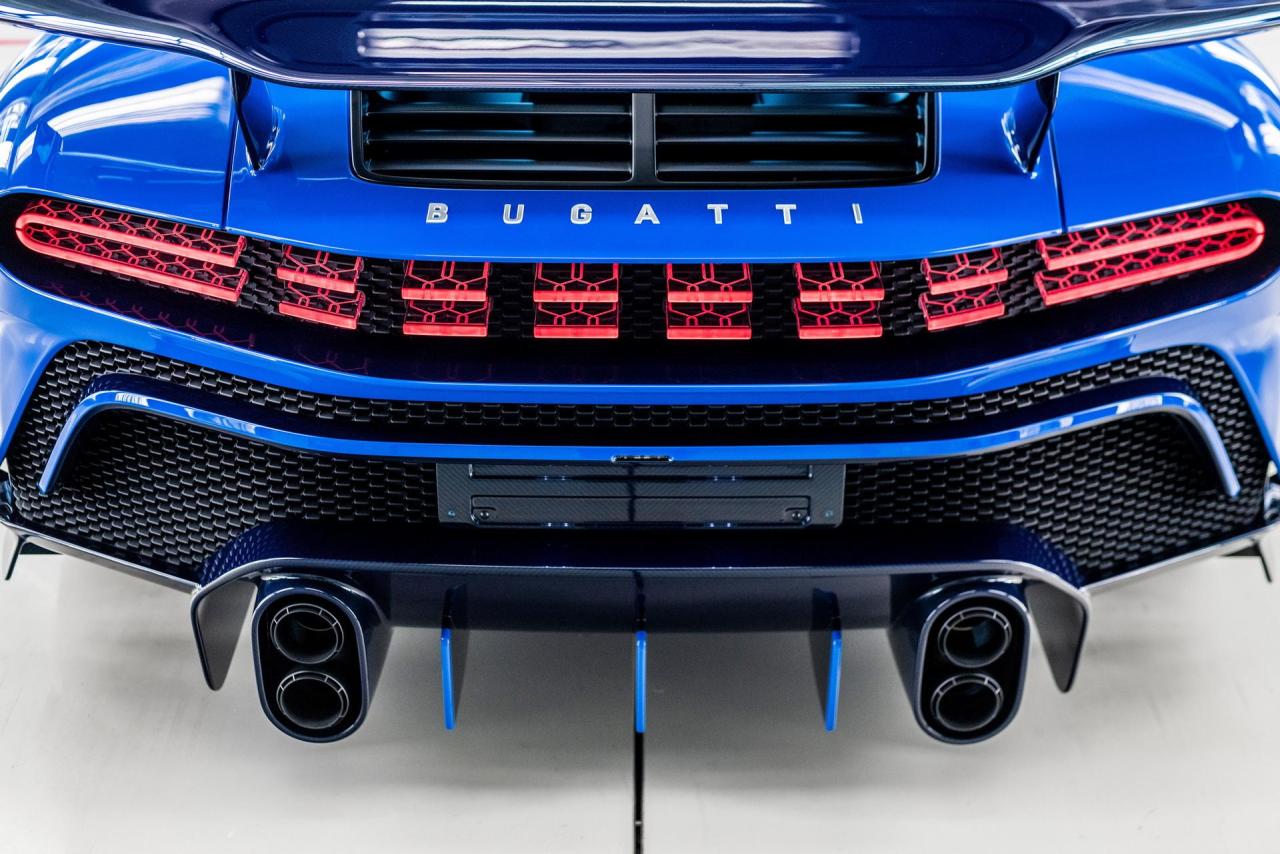 2022-Bugatti-Centodieci-7.jpg