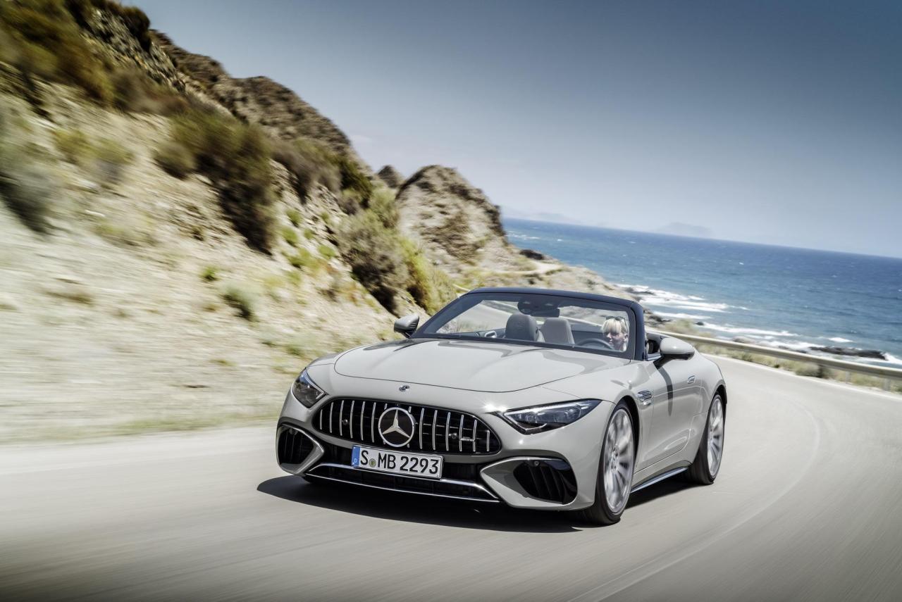 2022-Mercedes-AMG-SL-12-1.thumb.jpg.9883c9710a5fe66f156fdfdb4975833c.jpg