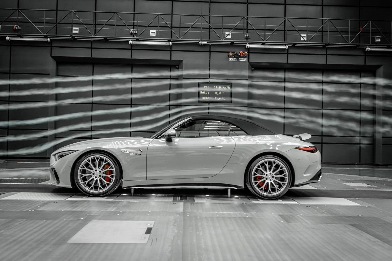 2022-Mercedes-AMG-SL-140.thumb.jpg.e97e234572d4063e66e6065b09064794.jpg