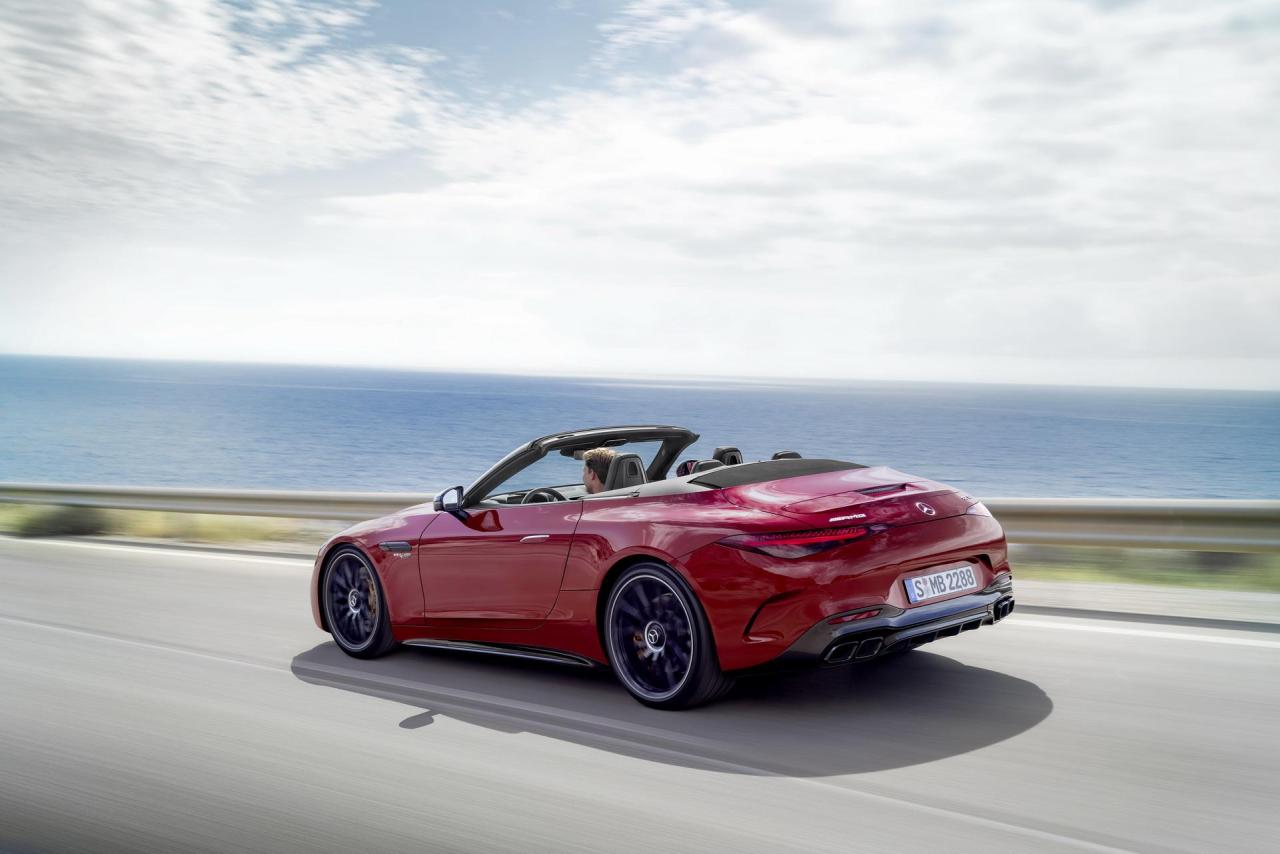 2022-Mercedes-AMG-SL-52.thumb.jpg.8dea71103fdb7e3a4f0300e60a075a6d.jpg