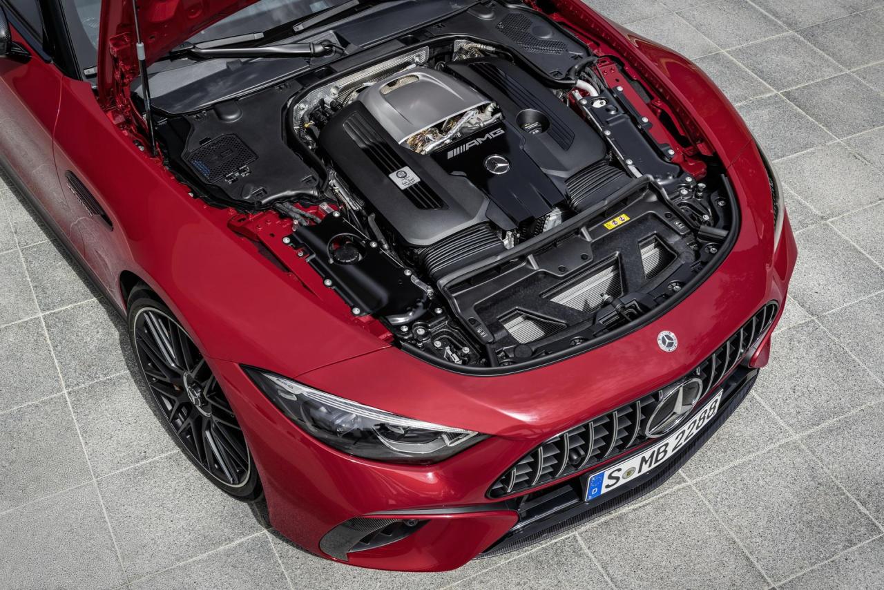 2022-Mercedes-AMG-SL-74.thumb.jpg.362ec71cf253b925218d831130a267be.jpg