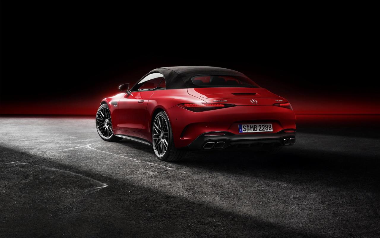 2022-Mercedes-AMG-SL-93.thumb.jpg.a905393887aba0dde9cfad12b9b7b092.jpg