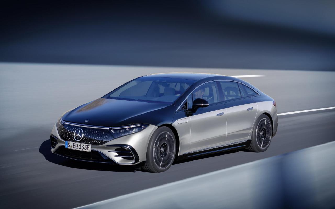 2022-Mercedes-Benz-EQS-13.thumb.jpg.e91a62e7e8bc599bd5d5ca552e3192fa.jpg