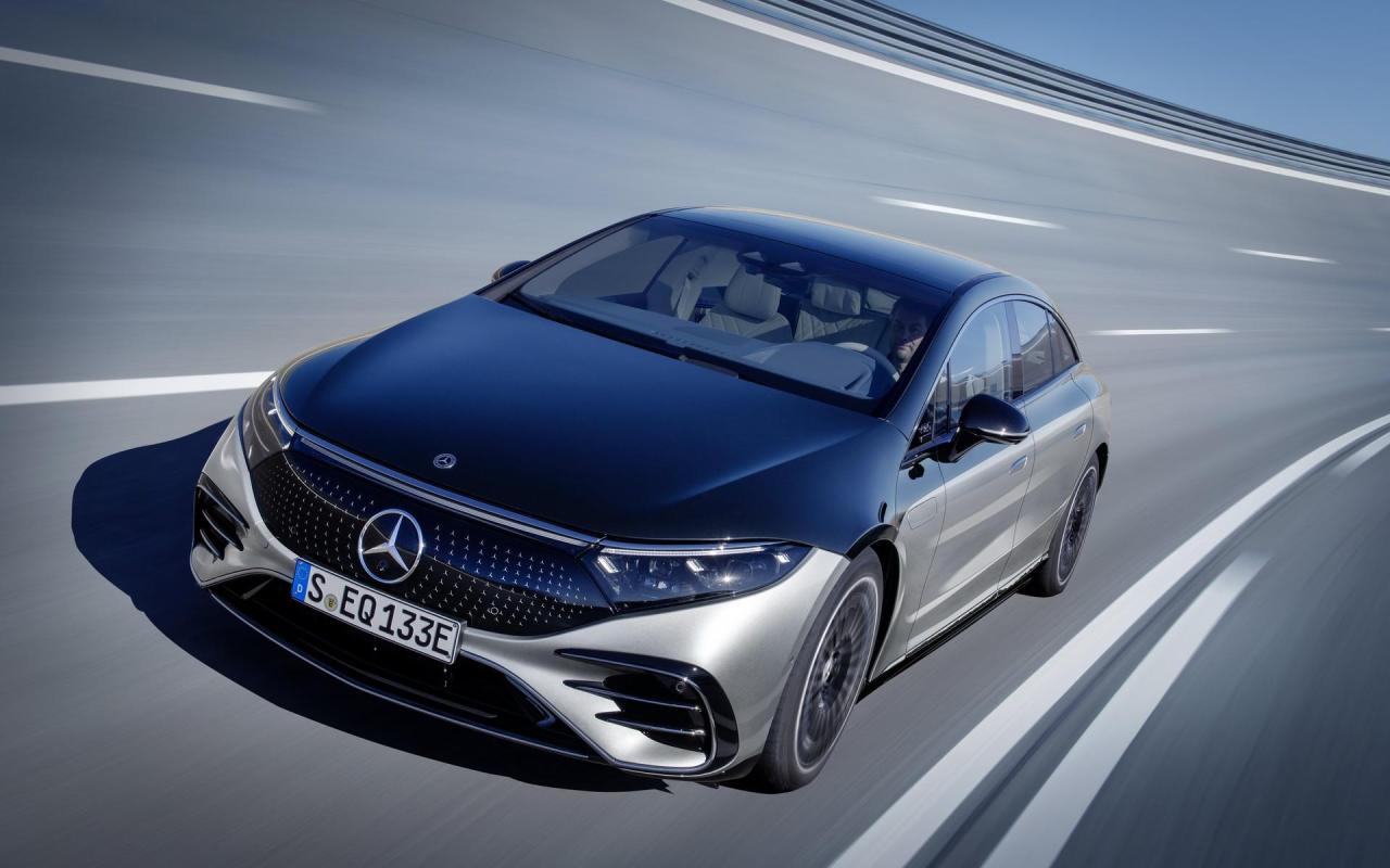 2022-Mercedes-Benz-EQS-14.thumb.jpg.bc2e5903ae9ee62e8902a60a699a36b7.jpg