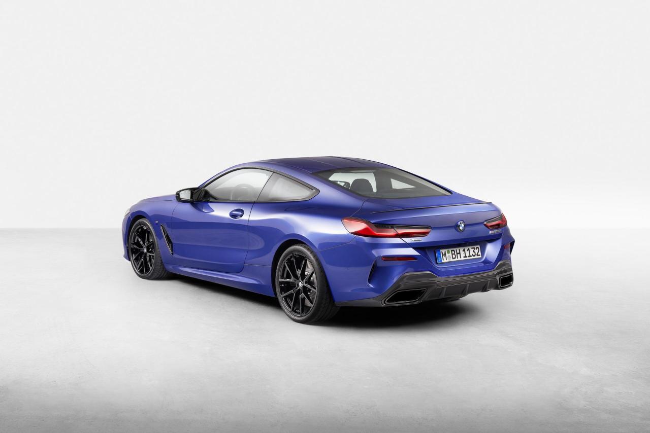 2023-BMW-8-Series-Facelift-55.thumb.jpg.3923876b32eccc5d85e116688f2cd625.jpg