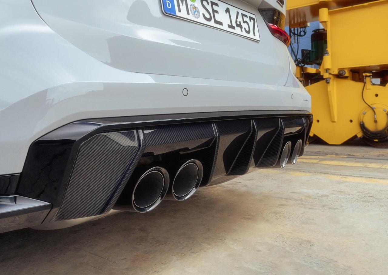 2023-BMW-M3-Touring-56_1.thumb.jpg.209bb17deedcb2cbfe2e3843ba32252d.jpg