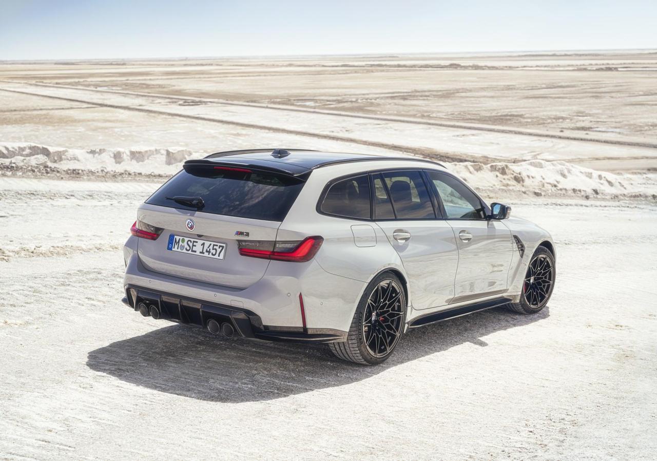 2023-BMW-M3-Touring-85.thumb.jpg.cbabe4b200adcd9fba097c7c0694f0ff.jpg