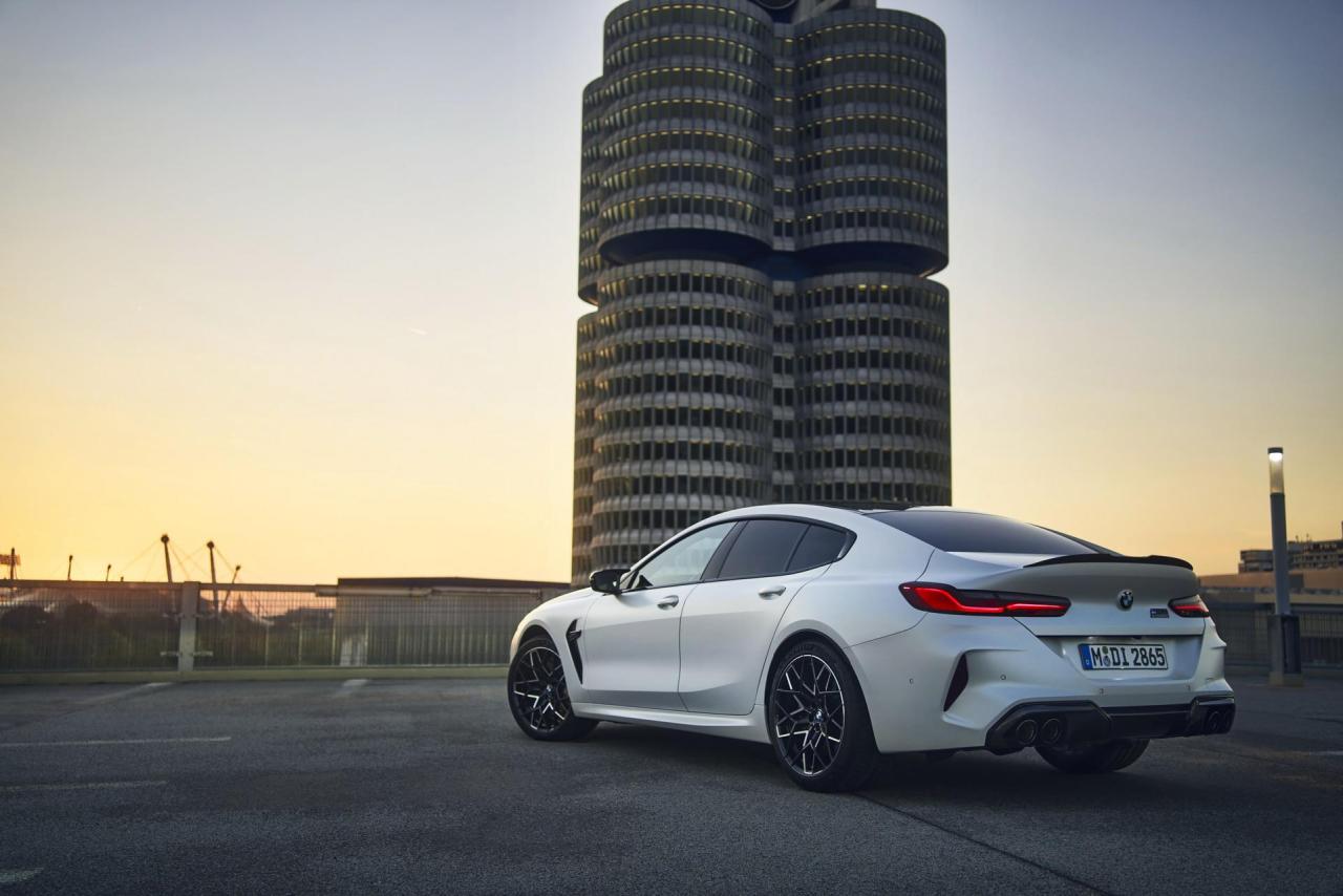 2023-BMW-M8-55.thumb.jpg.fc09eb9bbb9a852b8de9dd043be4cc6f.jpg