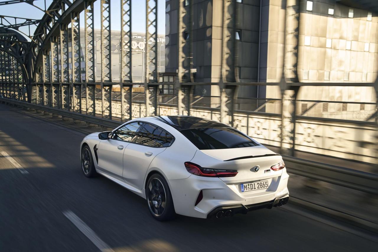 2023-BMW-M8-57.thumb.jpg.f33a7d30d1f60010463072a853b40a2e.jpg