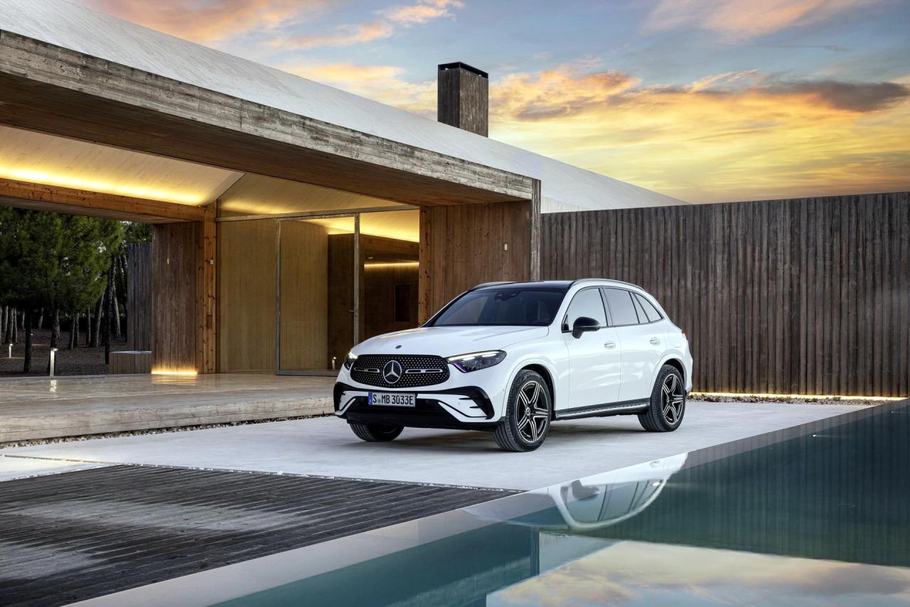 2023-Mercedes-Benz-GLC-51.thumb.jpg.b1c14642e9f0ec7c775b9765b4dbdcef.jpg