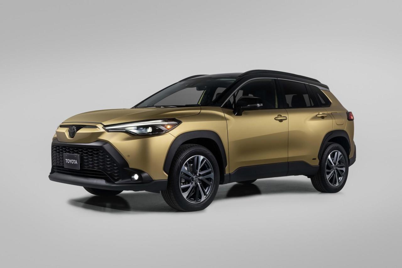 2023-Toyota-Corolla-Cross-Hybrid-1.thumb.jpg.22bb4440309794cd39c3d59479628fd8.jpg