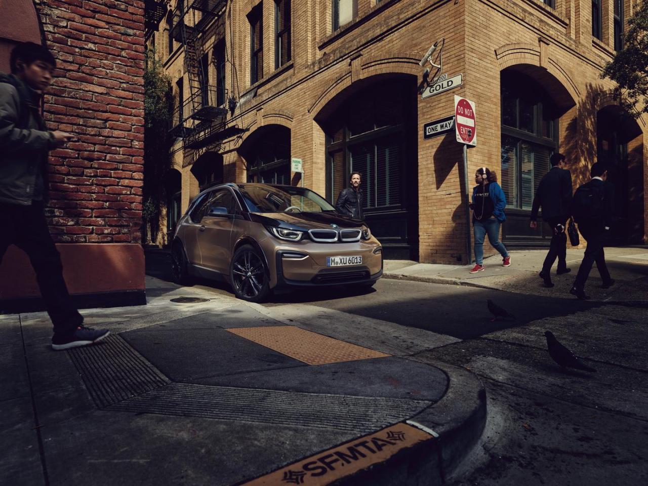 444c0925-2019-bmw-i3-35.thumb.jpg.a7def41d5824f5b24b21d2347465f0ac.jpg