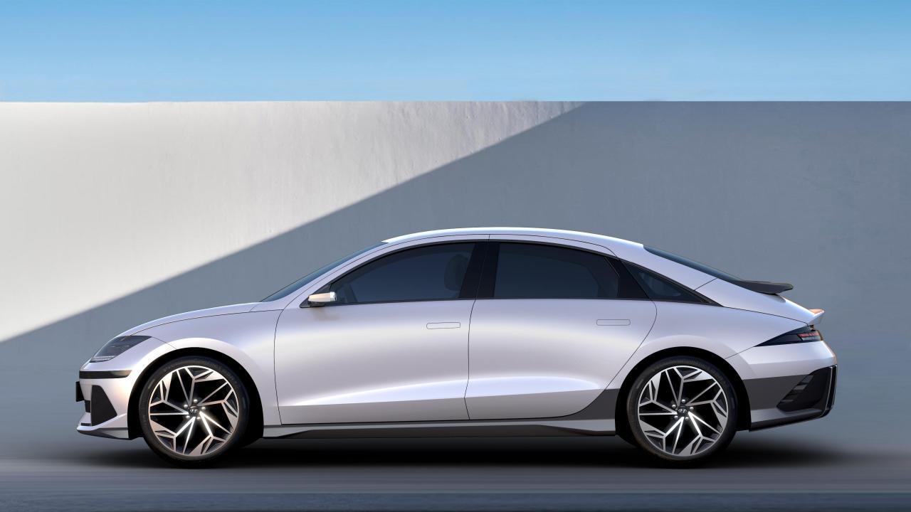 50245-HyundaiMotorUnveilsDesignofAll-ElectricIONIQ6ElectrifiedStreamlinerwithMindfulInteriorDesign.thumb.jpg.8c56a6e8b633eec0a018dd295848c133.jpg