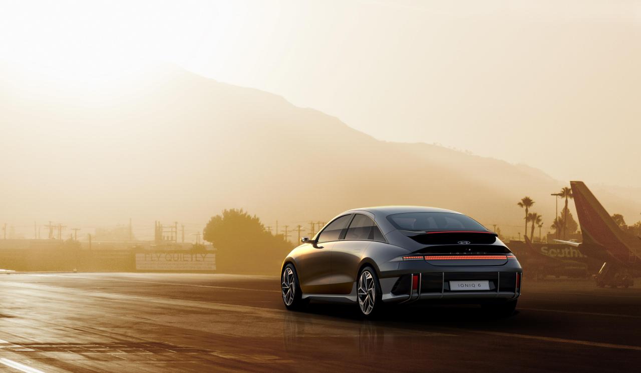 50247-HyundaiMotorUnveilsDesignofAll-ElectricIONIQ6ElectrifiedStreamlinerwithMindfulInteriorDesign.thumb.jpg.4e065860e8b9fa6001781f7153585e5a.jpg