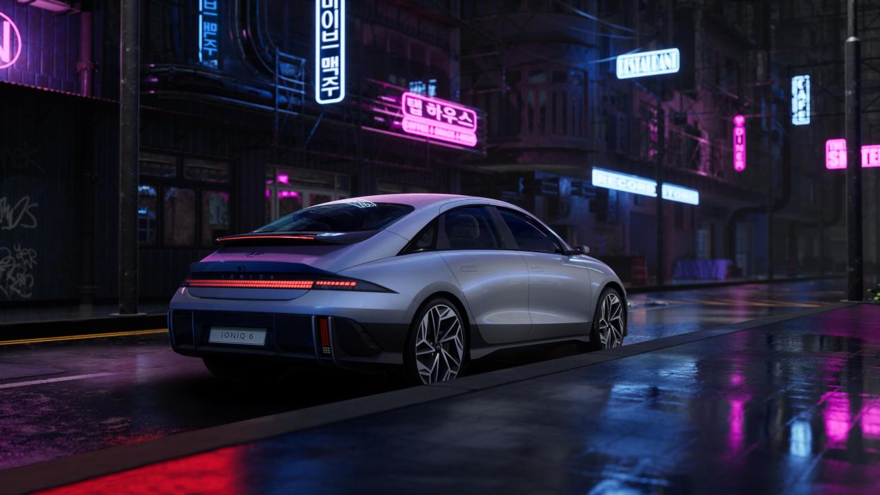 50248-HyundaiMotorUnveilsDesignofAll-ElectricIONIQ6ElectrifiedStreamlinerwithMindfulInteriorDesign.thumb.jpg.00675c0845cfb9779fac931028a272d7.jpg