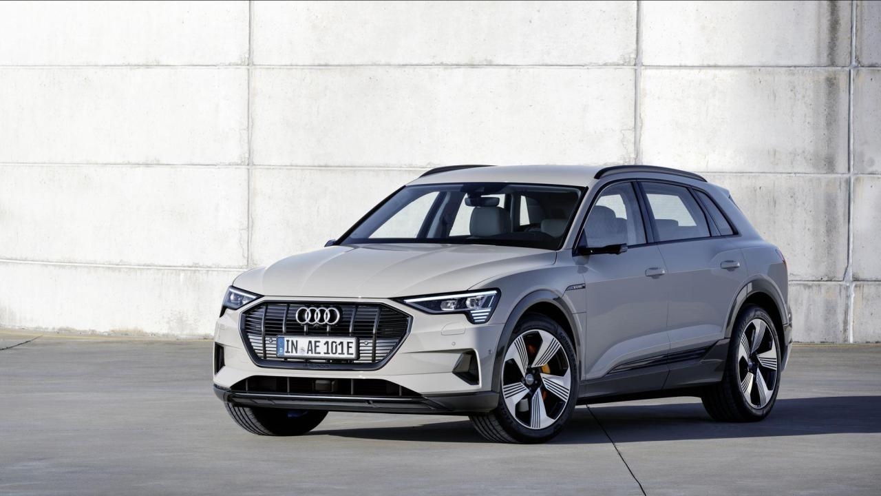 642761dc-audi-e-tron-suv-18.thumb.jpg.a65eefb7b97ba0bba9b1f6ef720501f3.jpg