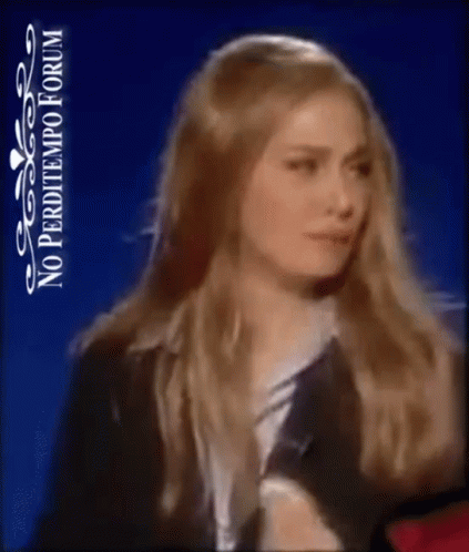 763360584_paolacortellesi-cortellesi(2).gif.e3b9776122c8e1dc5f35f01cdde823f3.gif