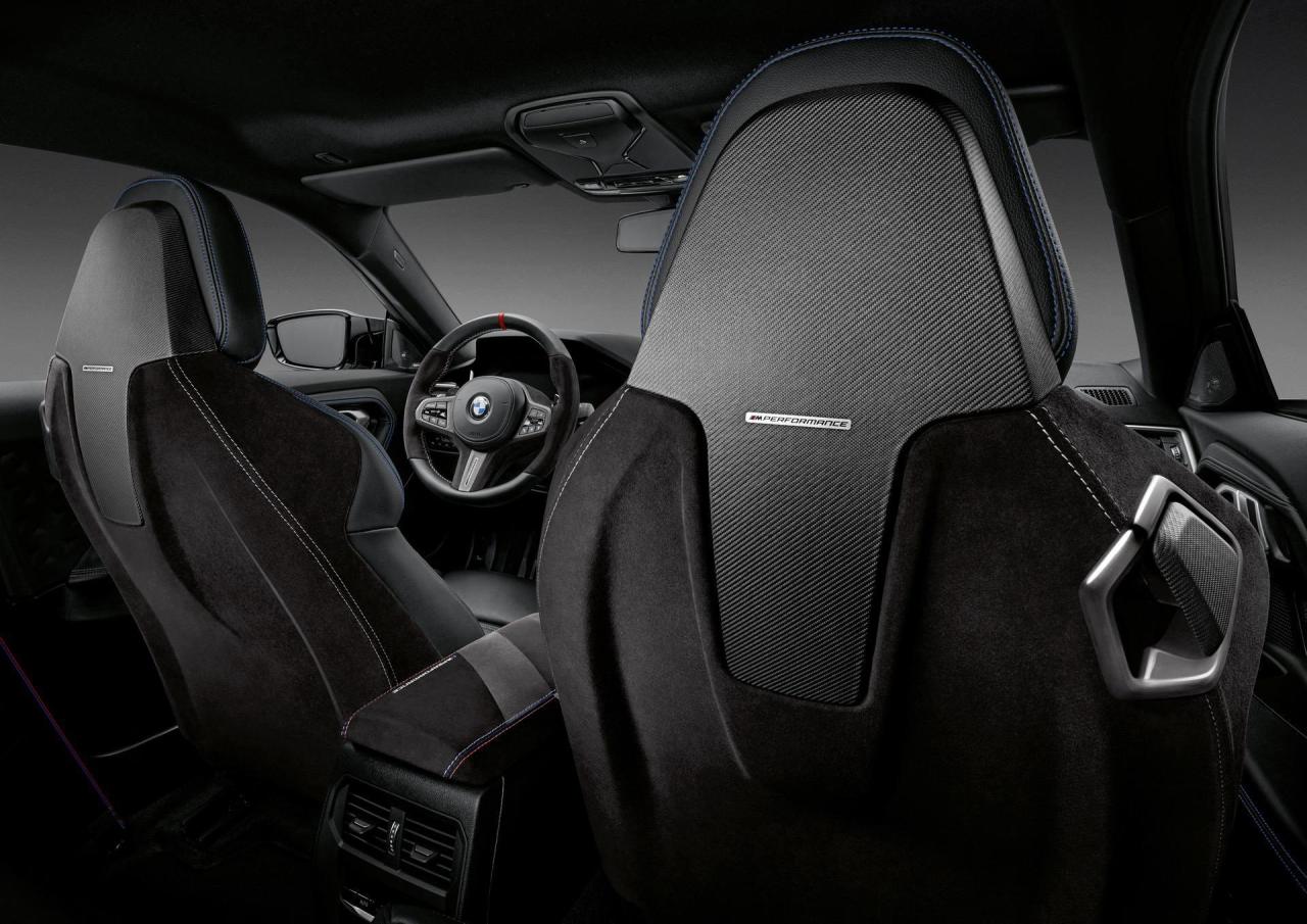 BMW-2-Series-M-Performance-18.thumb.jpg.24a8e877726d558f5d5ec35d5aa852d6.jpg