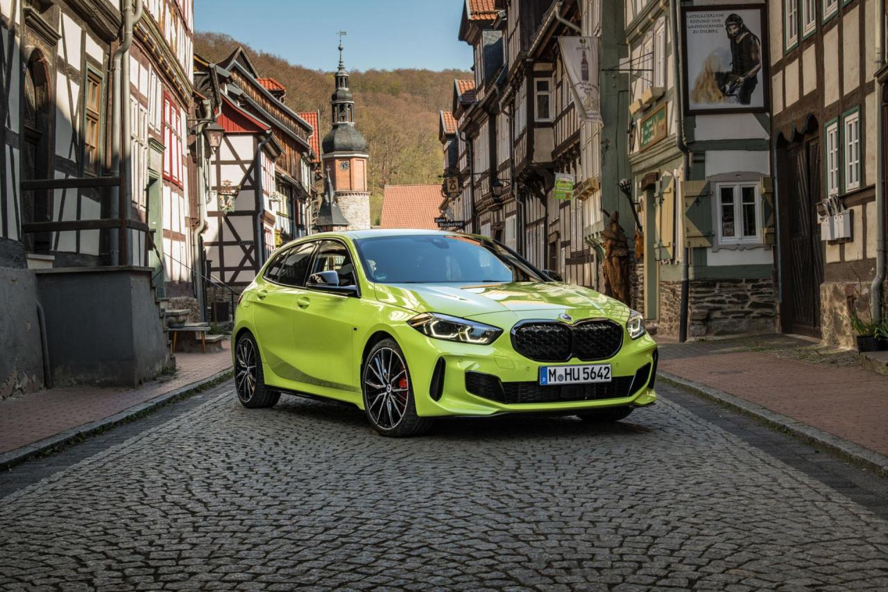 BMW-M135i-xDrive-52.thumb.jpg.b5375a7c1446682dbfb33b9c09703aa3.jpg