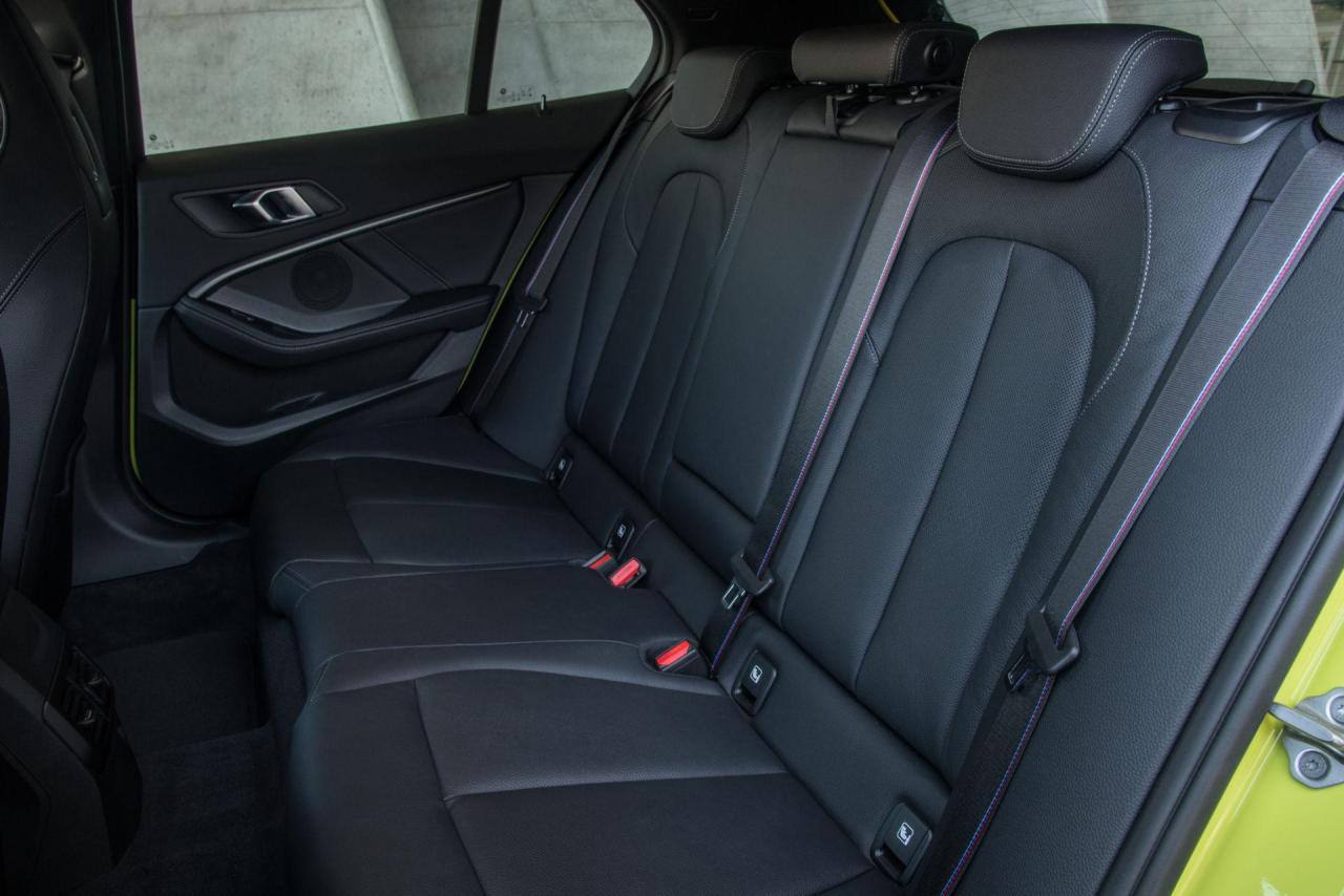 BMW-M135i-xDrive-73.thumb.jpg.2e703b78f8da0a2e7bb3ed37fe2c1ed4.jpg