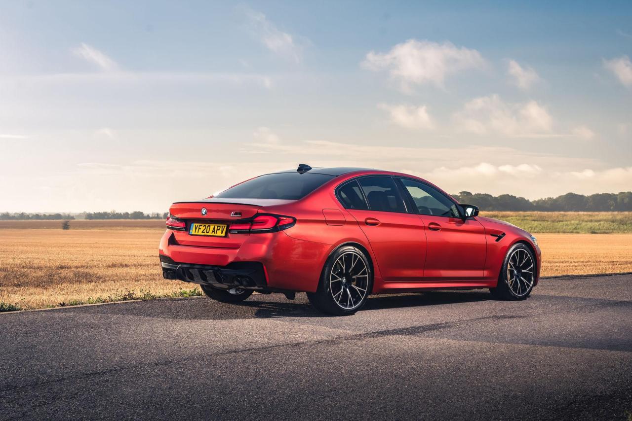 BMW-M5-Competition-7.thumb.jpg.9963be811c2cb2d0ff9771bc9a52b918.jpg