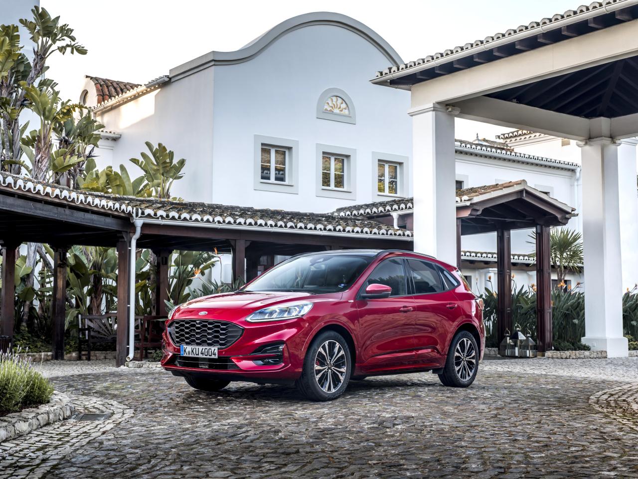 Kuga_ST-Line-X_EcoBlue_Hybrid_001.thumb.jpg.8b99033976c6a82393bc076b4a1a3aef.jpg