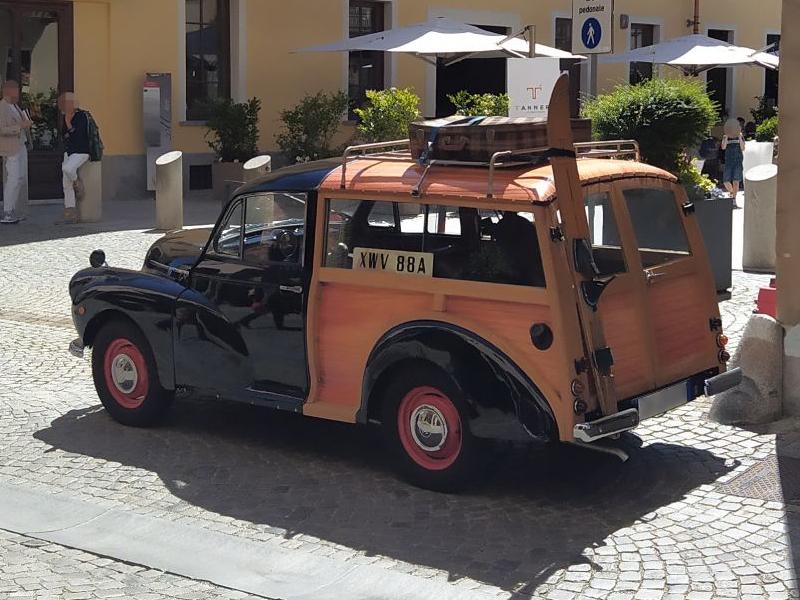 Morris2.jpg.00ea5a58ea3d920cd65e7c1b672bd08f.jpg