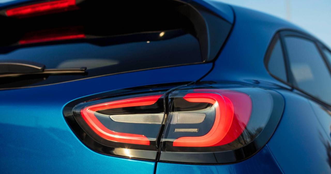 bb212d65-2020-ford-puma-12.thumb.jpg.d3331cf7607dbe56a2ccd936e2c7a5ce.jpg