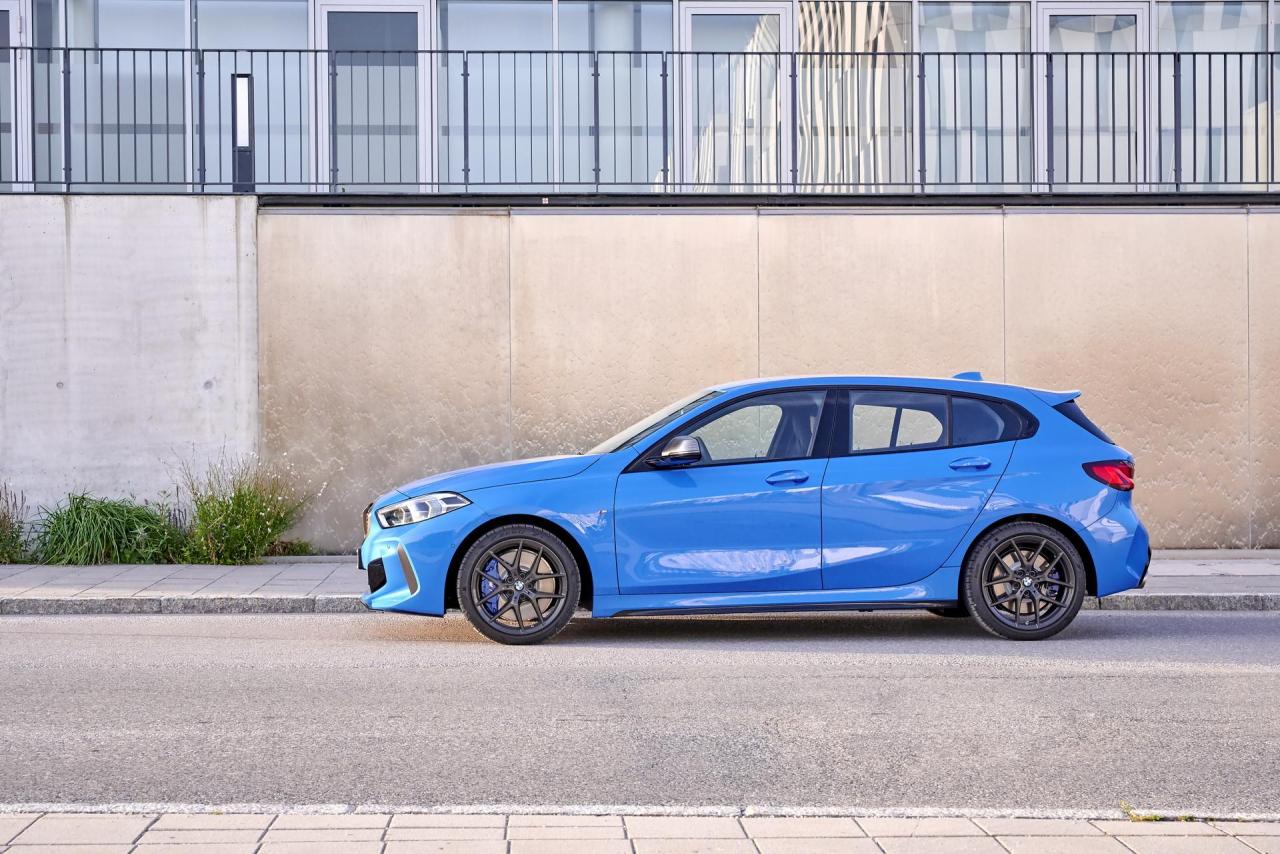 d8dcf927-2020-bmw-1-series-m135-41.thumb.jpg.30efabc308c03e0ea1f366c0a5ddaa53.jpg