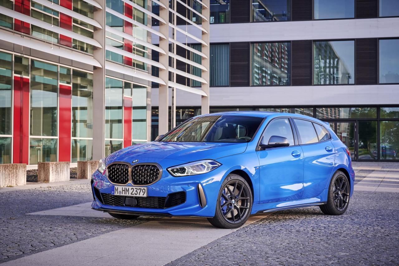 f56071ef-2020-bmw-1-series-m135-38.thumb.jpg.6fa5b886079852dd4e5f46f294bccf11.jpg