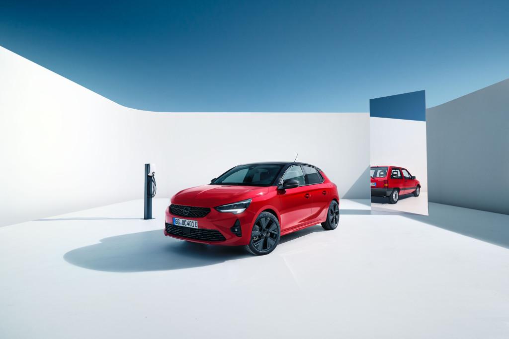 opel_corsa-e_40_jahre.jpg.dc02a10c8d507e2c0acaa973df40f862.jpg