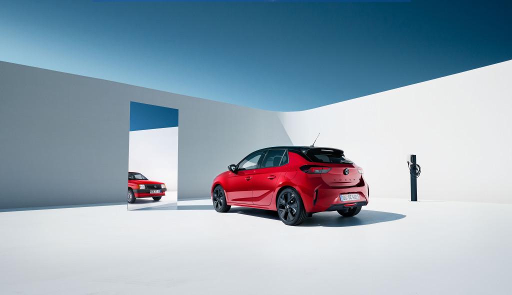 opel_corsa-e_40_jahre_5.jpg.73553cf03a068e73c7fc3f2bfcf3f3ce.jpg